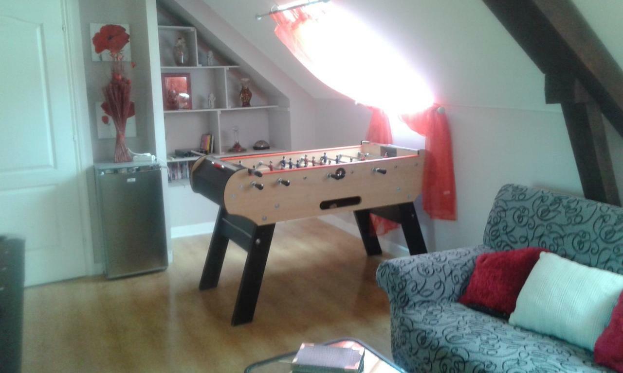 La Gerbaudiere Chambres&table D Hotes Proche Mont Saint Michel Cuisine Maison Bed & Breakfast